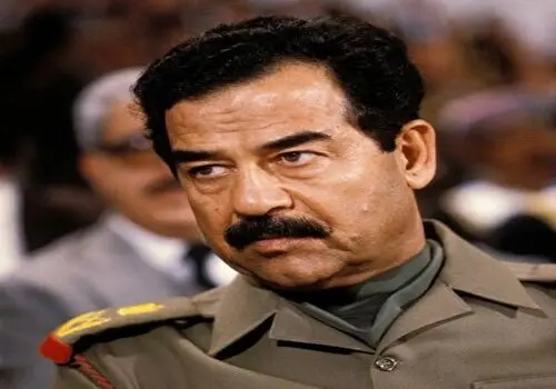 فیلمی از نماز خواندن صدام که در شبکه های اجتماعی وایرال شده