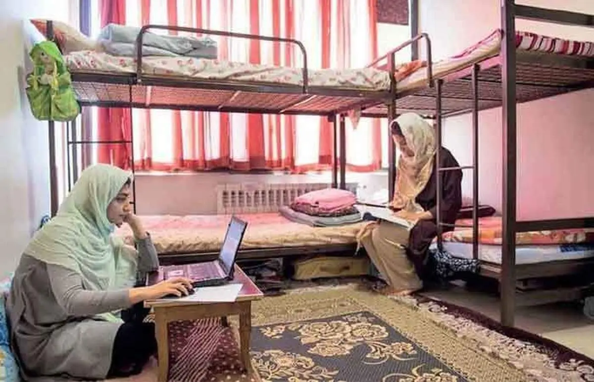 تصویری تاسف بار از سطل زباله خوابگاه دختران دانشگاه تهران!+ عکس