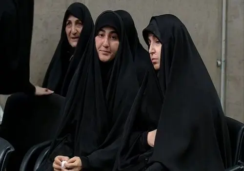 دختران شهید سلیمانی و دکتر پزشکیان در دیدار رهبری + عکس