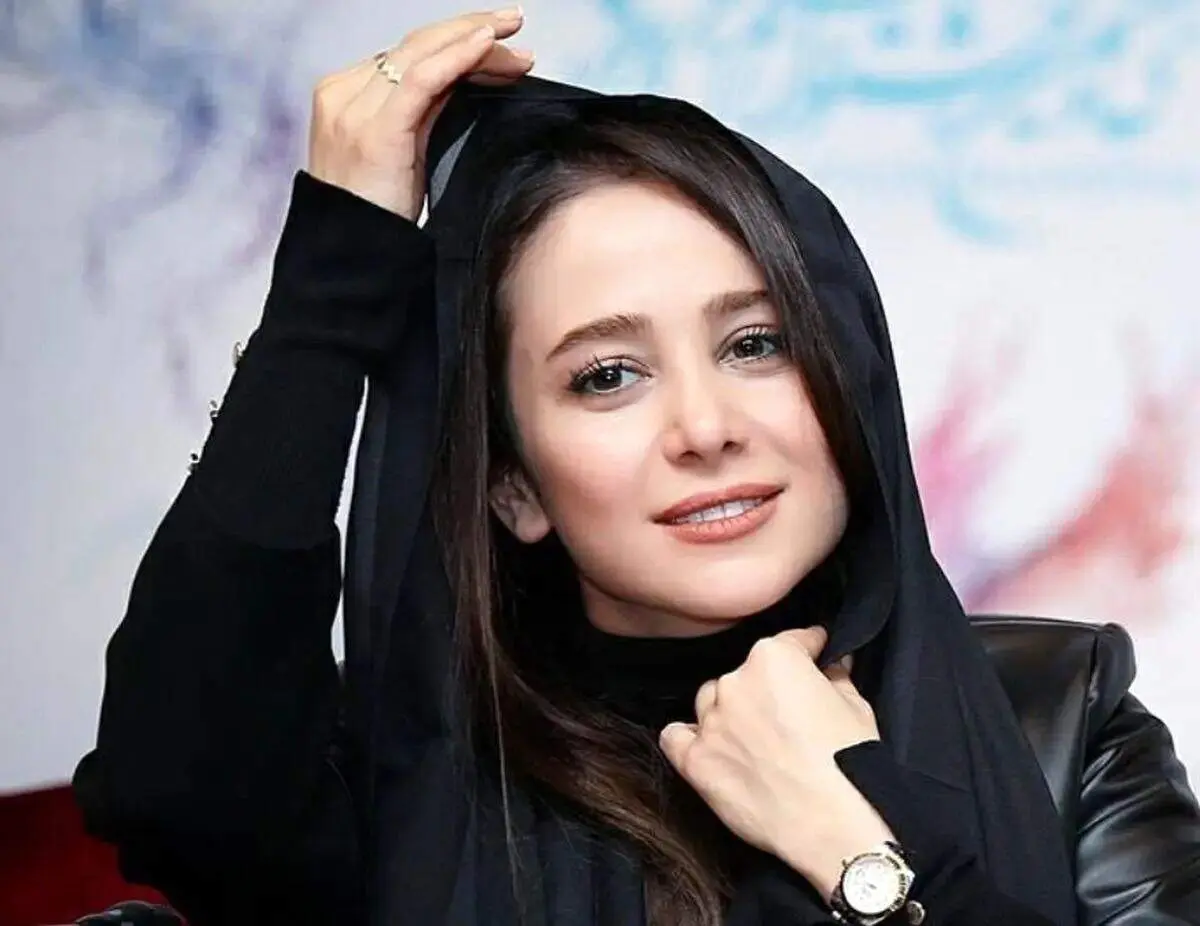 عکس جنجالی الناز حبیبی با مربی مرد