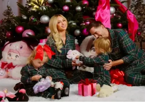 ده سلبریتی، ده دکوراسیون کریسمسی در آخرین روز سال/عکس