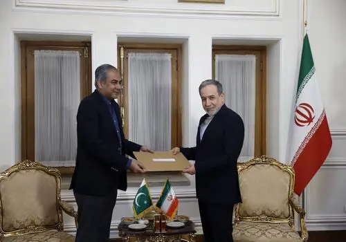 عراقچی: همسایگان ما در اولویت ما هستند + عکس