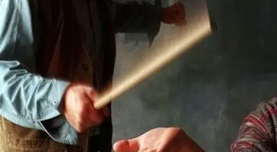 حکم اولیه معلم سنندجی صادر شد
