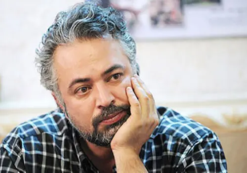 چهرۀ «حسن جوهرچی» 25 ساله در «جای امن»؛ سال 72