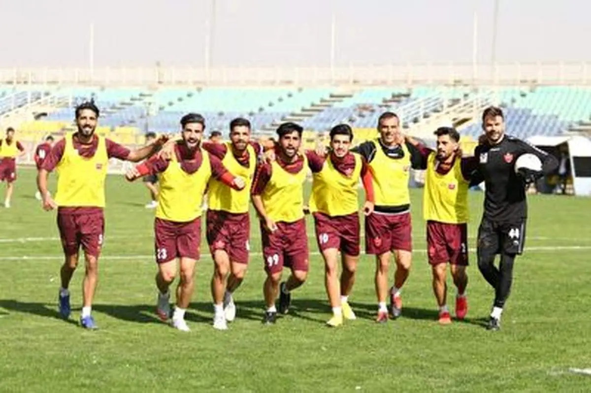 تمرین شبانه پرسپولیسی ها برای بازی فردا در برابر النصر+ فیلم