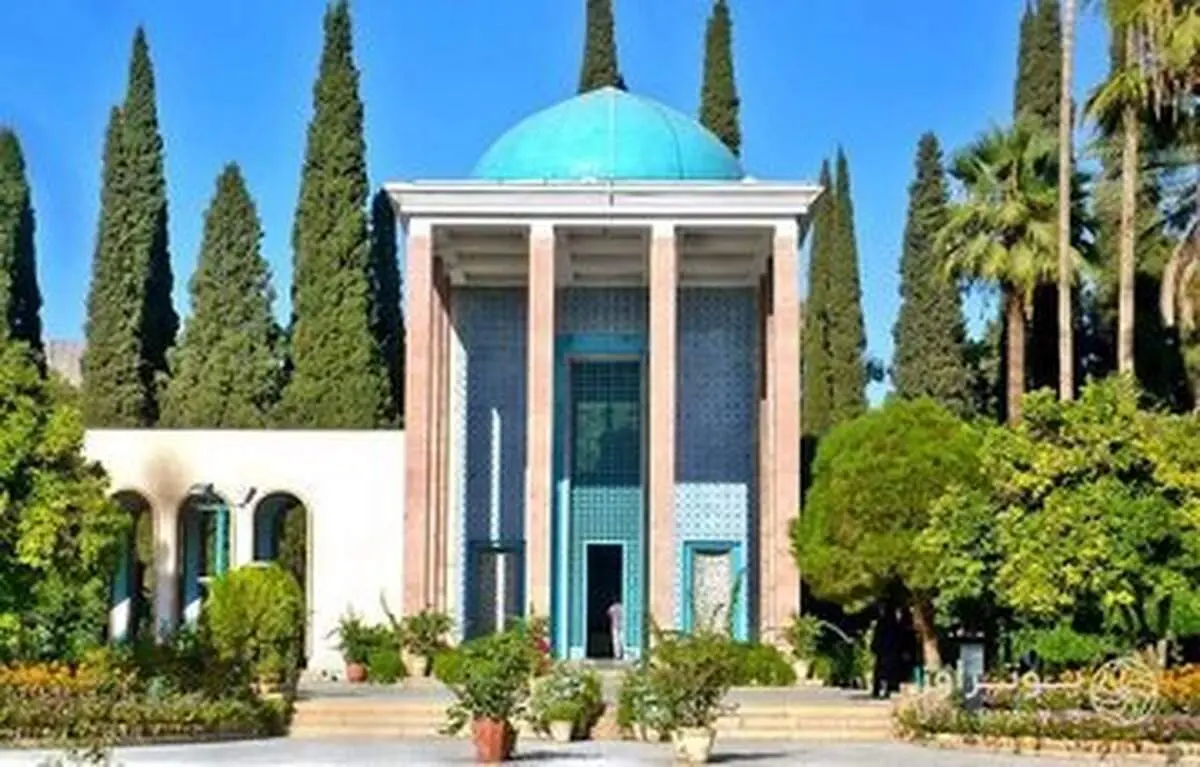 جزئیاتی از آتش سوزی در آرامگاه سعدی+ عکس