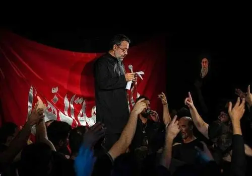مداحی حاج محمود کریمی در شب تاسوعا: ایران ای سرای امید + فیلم
