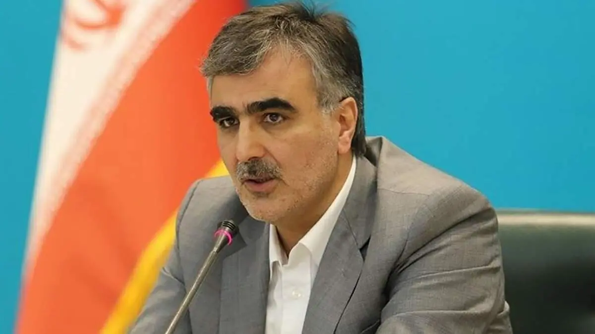 رئیس کل بانک مرکزی از مدیرعامل بانک ملت تقدیر کرد+عکس