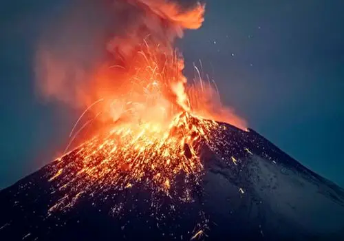 خطرناک ترین آتش فشان های جهان با ابرهای سمی و گدازه های روان+ تصاویر