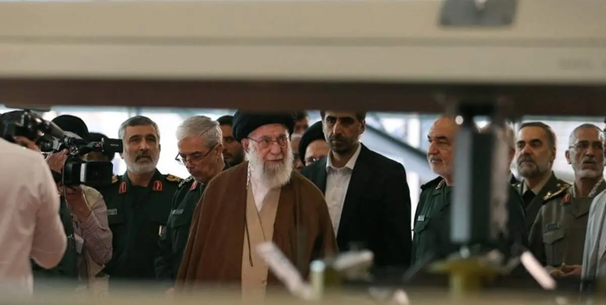 بازدید فرمانده کل قوا از دستاوردهای نیروی هوافضای سپاه