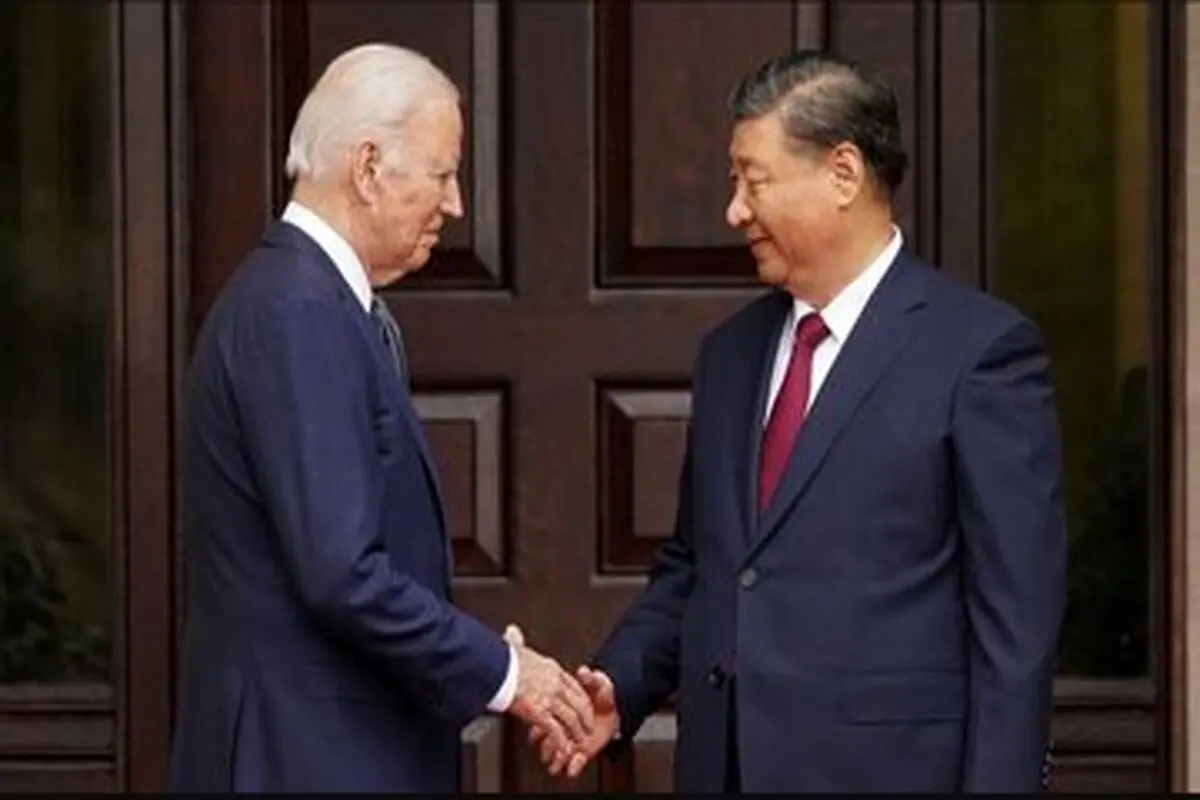 سورپرایز بایدن برای رهبر چین با گوشی آیفونش+ عکس