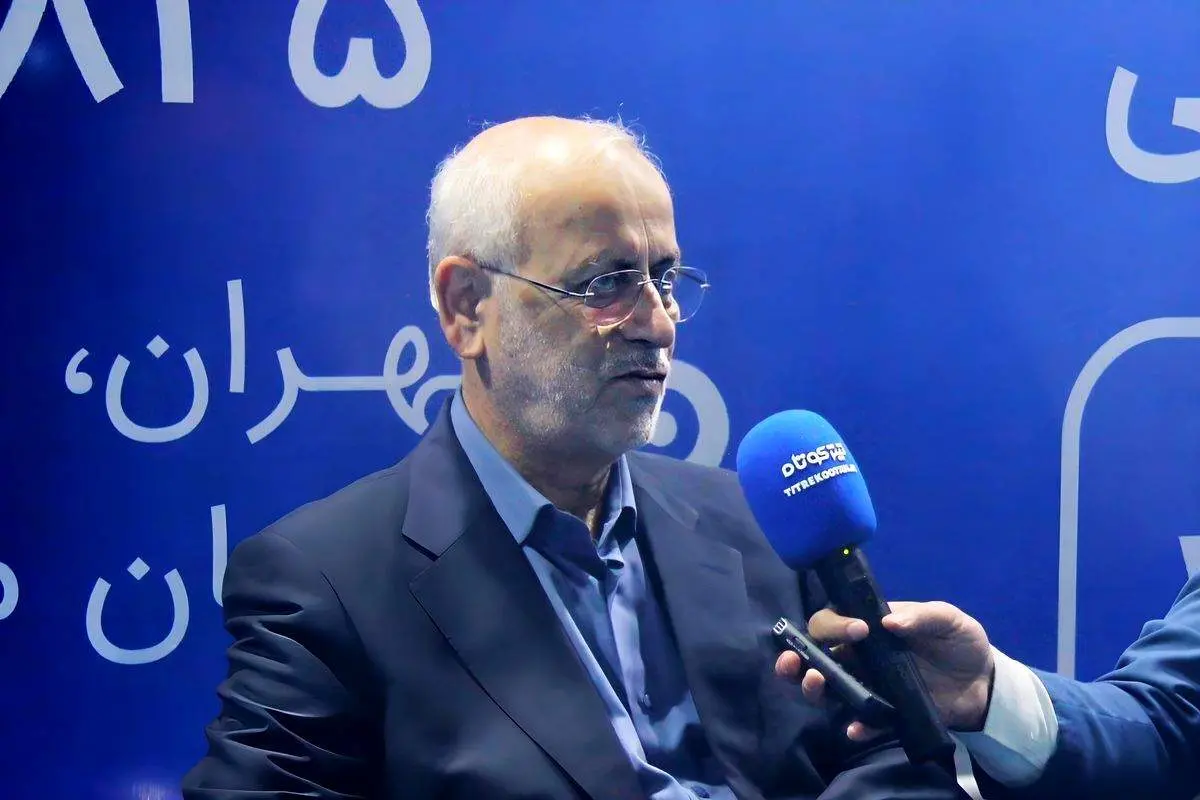 درخواست رییس کمیسیون صنایع از رییسی درباره نمایشگاه تهران؛ مدیریت ارزی بانک مرکزی به‌روز شود