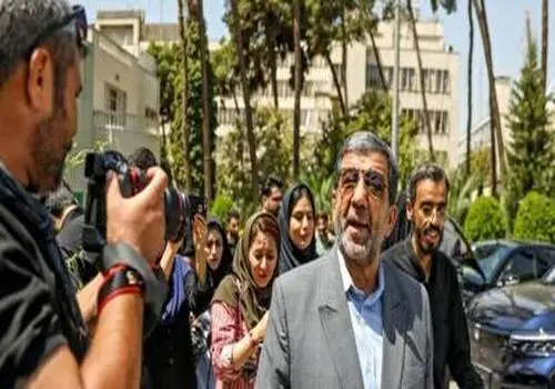 انتقاد تند ضرغامی از حکم صادره برای شروین حاجی‌پور