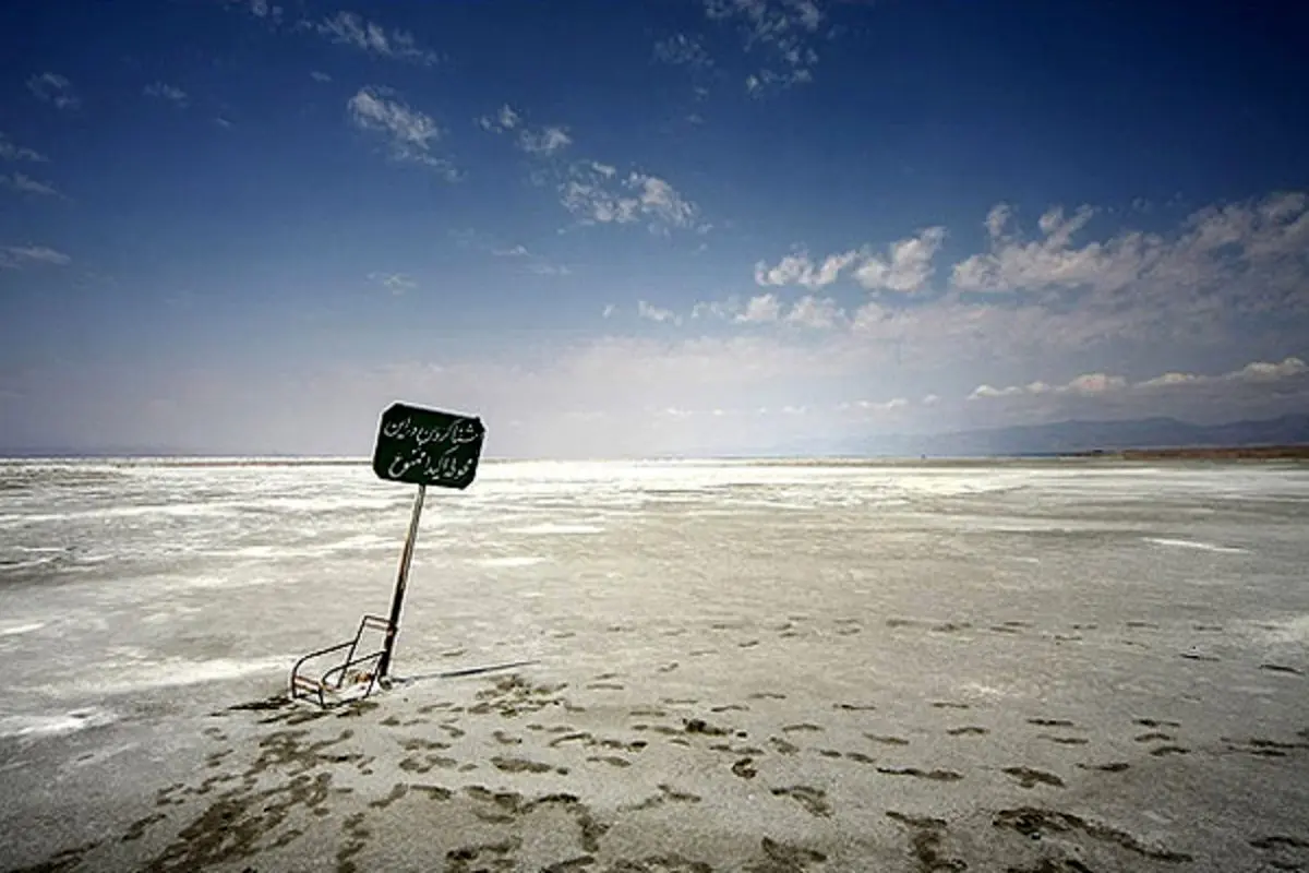 مرگ قریب الوقوع دریاچه ارومیه+ عکس