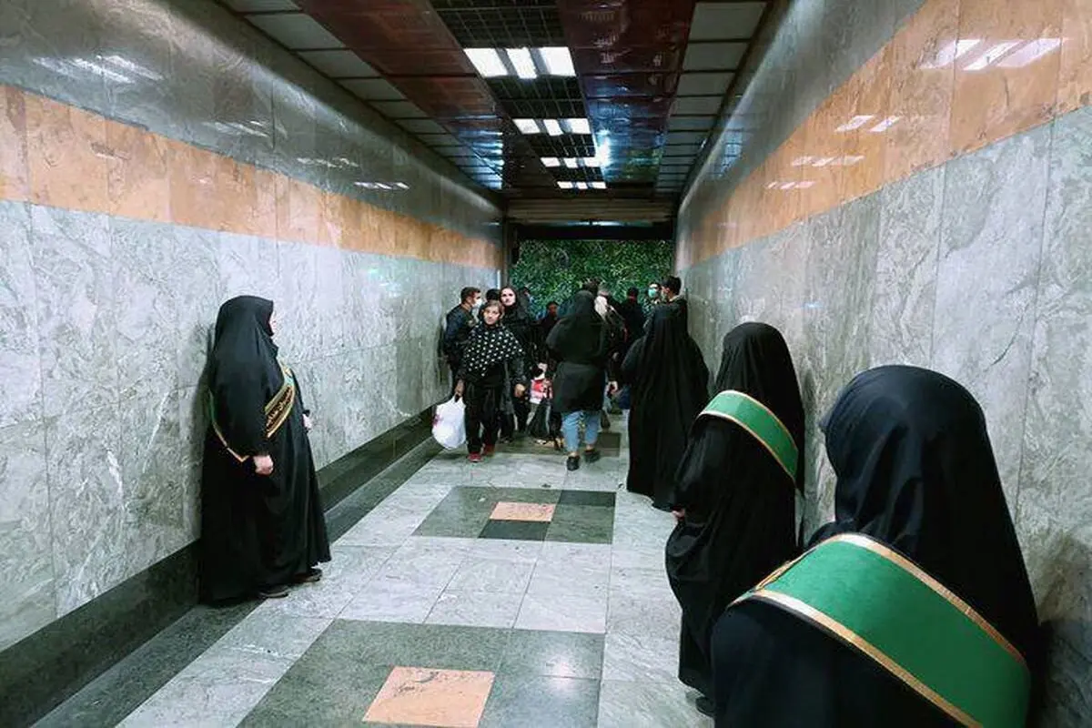 چرا کسی حجاب‌بانان مترو را گردن نمی‏‌گیرد؟