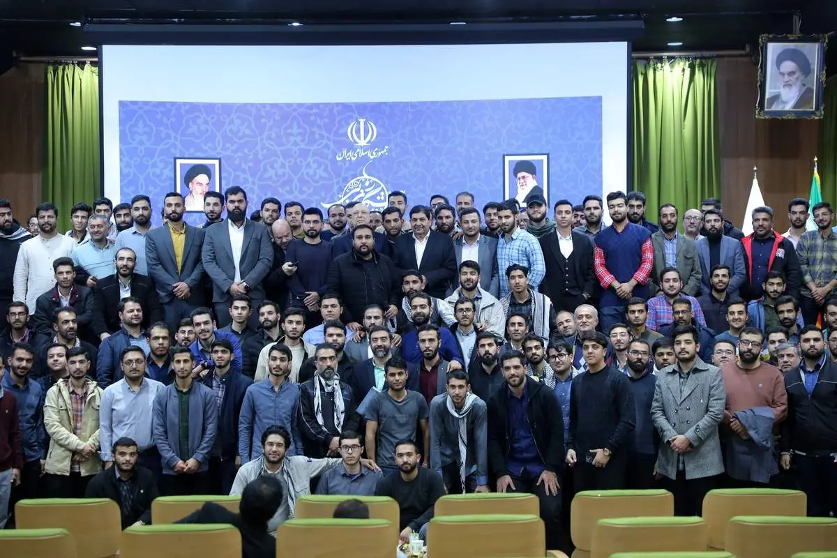 دکتر مخبر: سازماندهی حضور مردمی در بخش اقتصادی با کمک بسیج امکانپذیر است