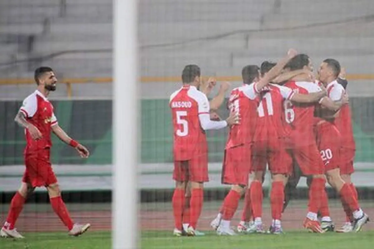 جشن تولد یک عضو خاص در میان پرسپولیسی ها+ عکس
