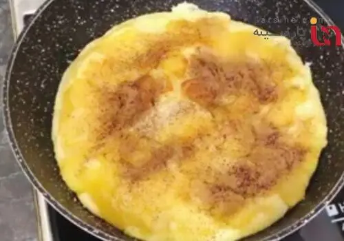 طرز تهیه بهترین و لذیذترین کیک سیب با عطر و طعم دارچین+ فیلم / متفاوت ترین دستور پخت پای سیب