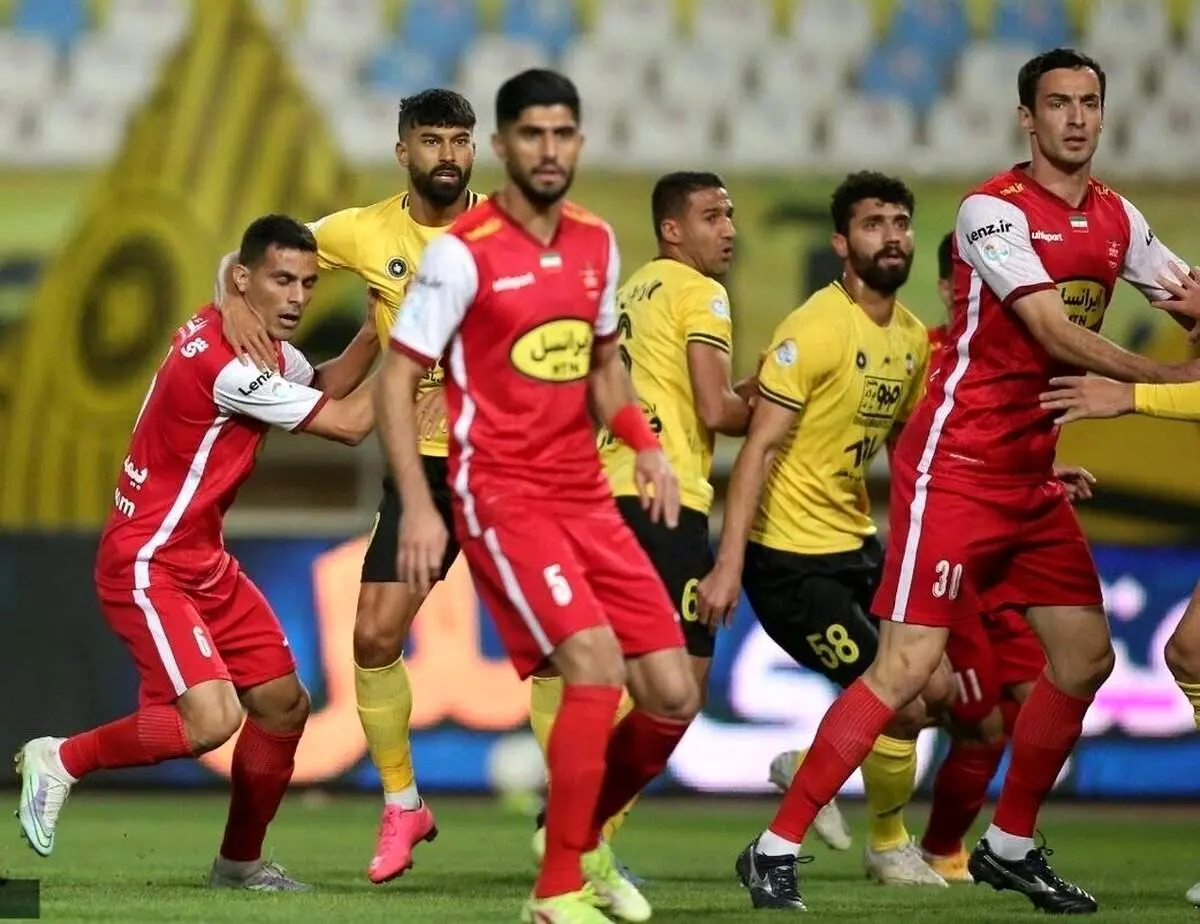 سپاهان به دنبال شکار ستاره پرسپولیس