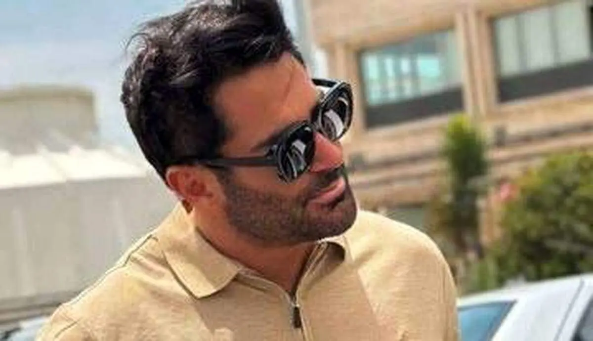 محمدرضا گلزار در حال بازی پدل+ عکس