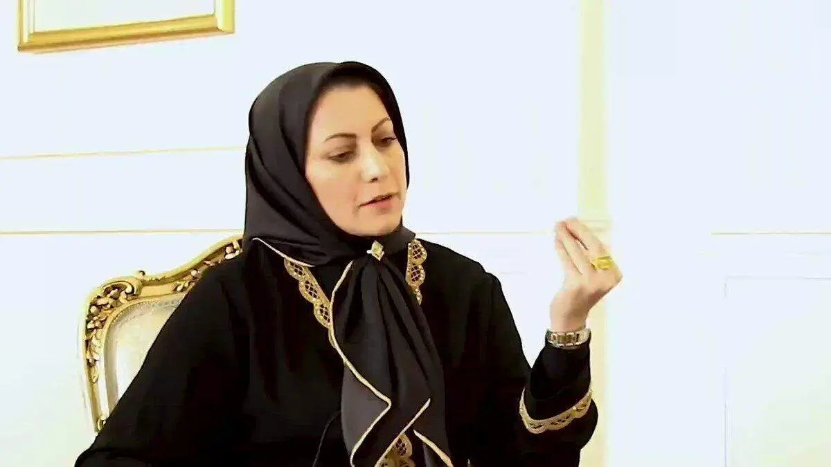 ۶ ماه حبس و ۲ سال ممنوعیت از روزنامه‌نگاری برای سارا معصومی