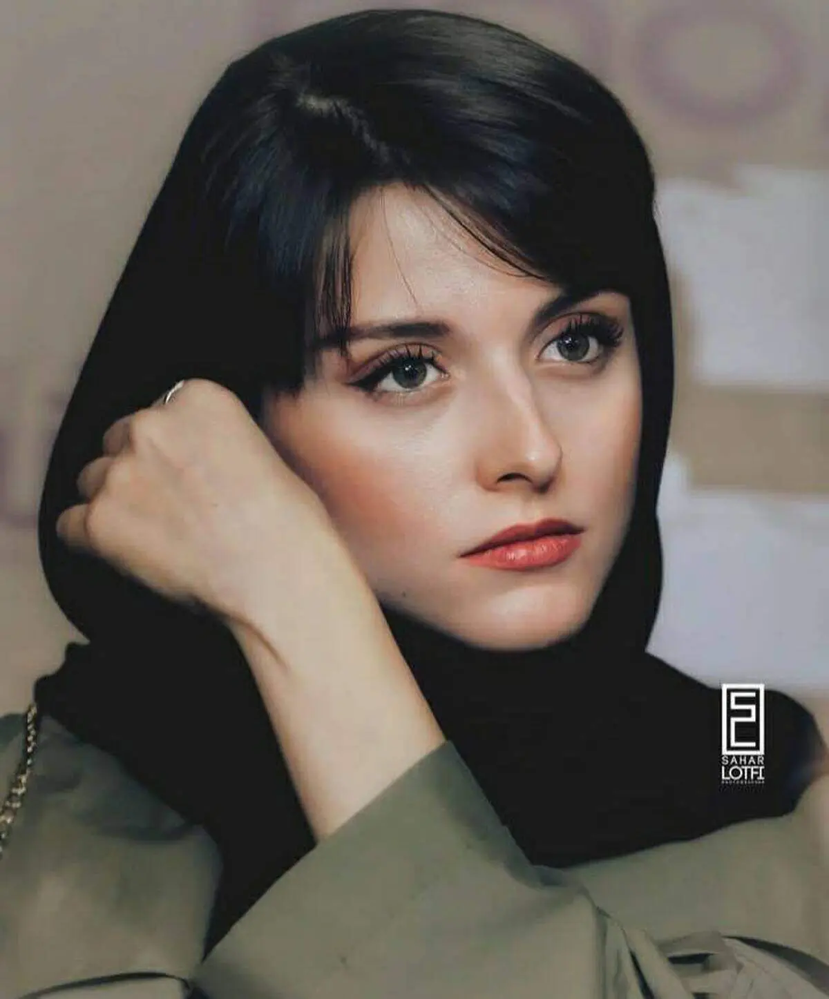 استایل شیک و باوقار فاطمه مسعودی فر سوژه عکاسان شد+ تصاویر