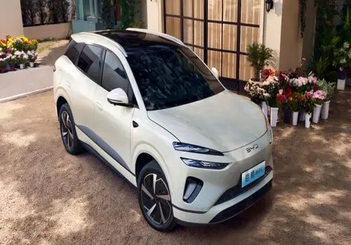 فروش انفجاری و ارتقای سنگین؛ آیا Sealion 06 پرفروش‌ترین خودروی برقی 2026 می‌شود؟+تصویر