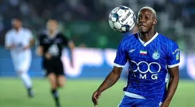 خارجی استقلال: خسته شدم از این وضعیت نیم فصل می‌روم

