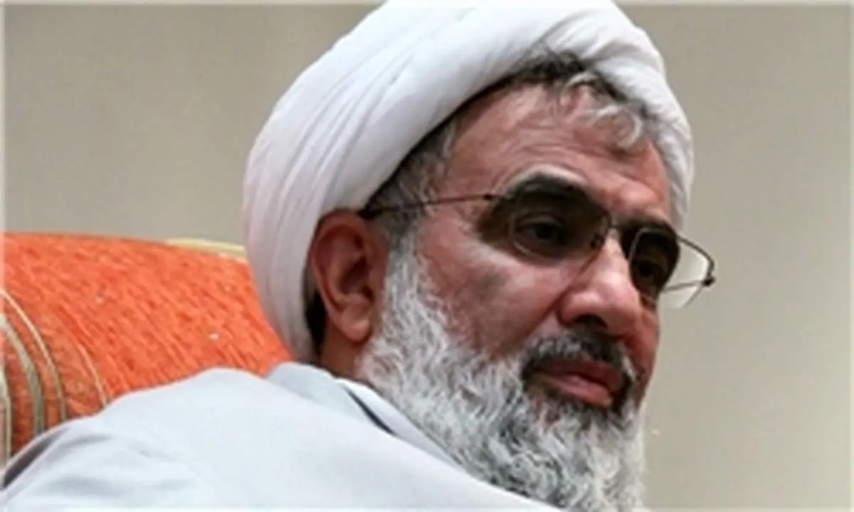 صحبت از اشرافیت مسئولان را حرام می‌دانم