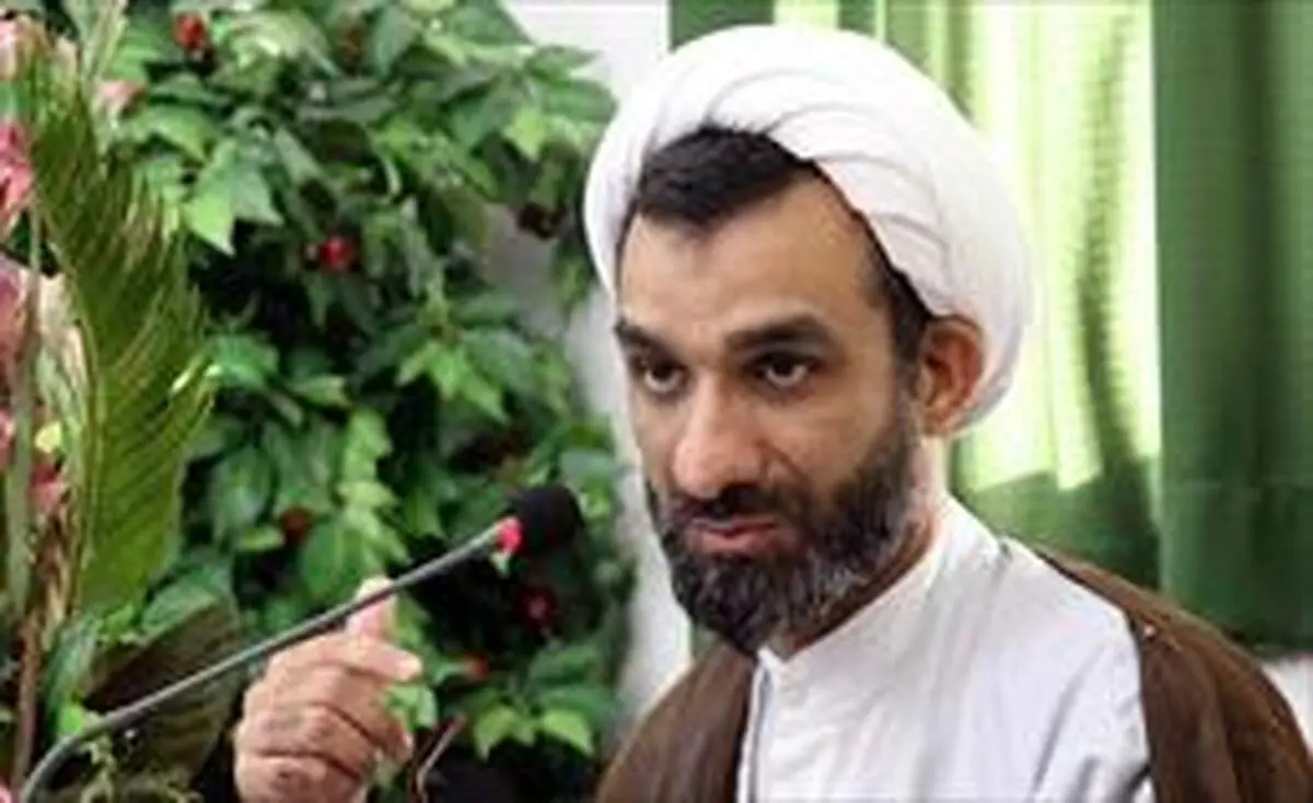 خسروپناه: شیوه نامه‌نگاری‌های متعدد به رهبر انقلاب، به تقلید از معاویه صورت می‌گیرد