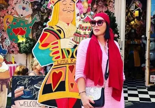 جشن تولد مجلل و باشکوه همسر محمد علیزاده و دخترش باهم/ویدیو 