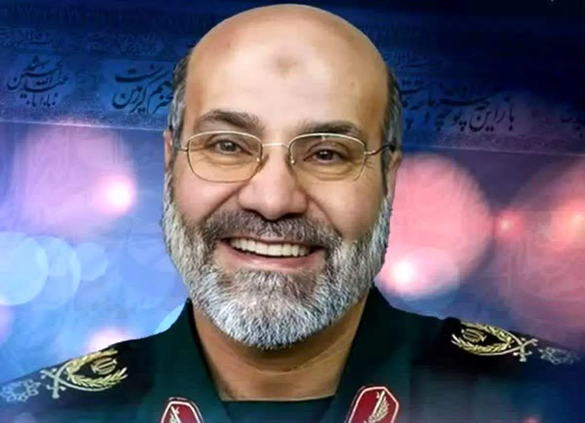 تصویری جالب از شهید زاهدی در کنار سردار قاآنی در دهه هشتاد