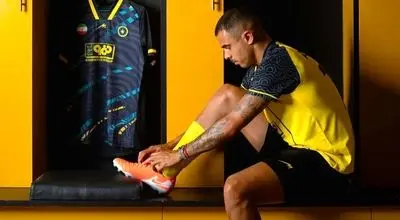  ستاره سپاهان تصویر وحشتناکی از پایش منتشر کرد