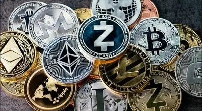 قیمت بیت کوین، اتریوم و سایر ارز‌های دیجیتال  امروز چهارشنبه ۲۲ مرداد 