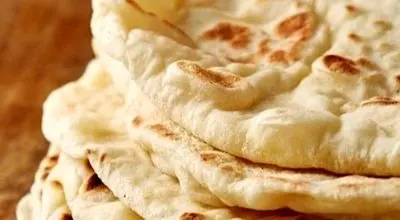 طرز تهیه  تهیه نان عربی مخصوص ماه رمضان در ماهیتابه