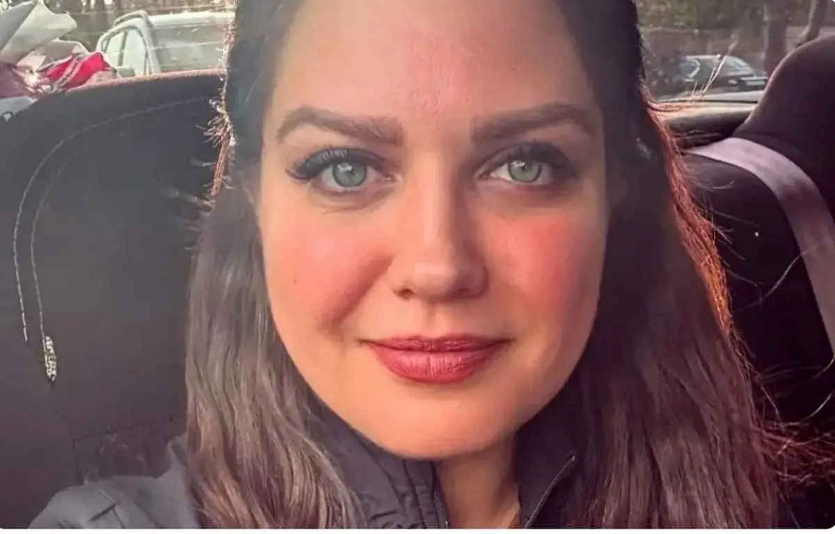 «سوزانا آلوز» بازیگر خارجی سریال بیگانگان در کنار همسرش؛ سال 1399