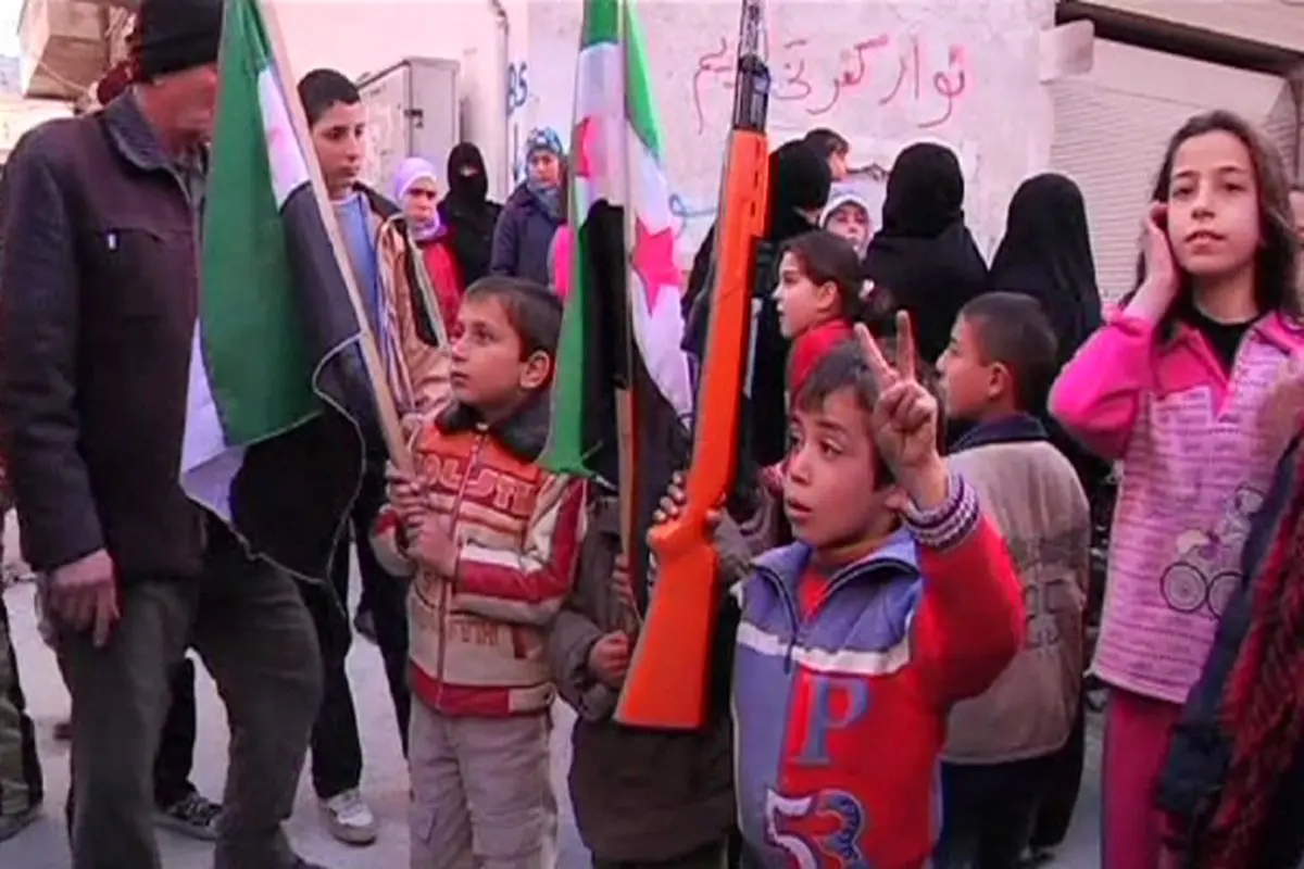 فوری/ شهر "کفر تخاریم" در اختیار مخالفان بشار اسد
