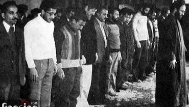 عکس: نماز جماعت رجایی به امامت خاتمی