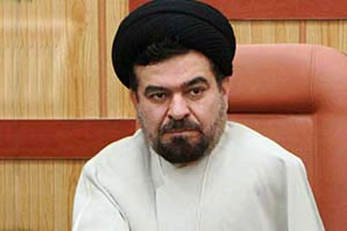 پورفاطمی:
حذف روحانیت از عرصه سیاسی کشور صدمات جبرانناپذیری بر جامعه وارد می کند
