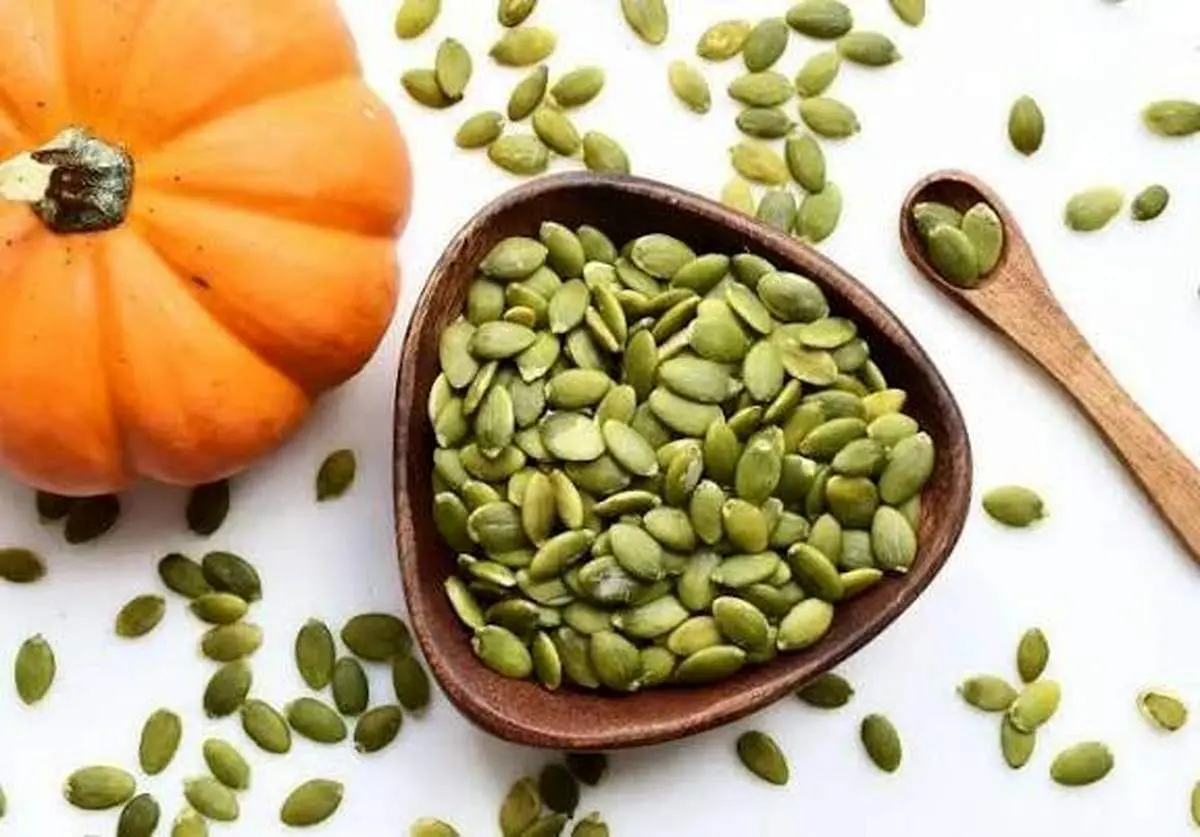 ۵ دلیل علمی برای اینکه تخم کدو را به رژیم غذایی‌تان اضافه کنید