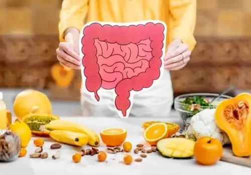 عادت ساده‌ای که می‌تواند رفلاکس معده را تشدید کند