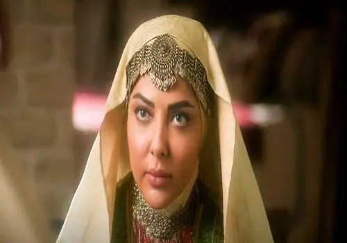 تصاویر پربازدید از چیدمان یلدایی خانه لیلا اوتادی/ویدیو 