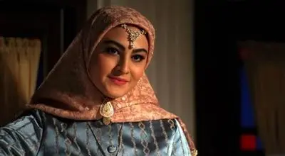 چهره‌ای متفاوت از "فخرالزمان": مریم مؤمن در یک قاب کاملاً نچرال!