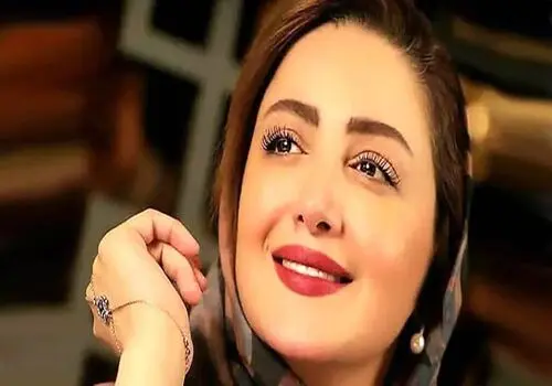 چطور با استفاده از لاک ژل و ابزار حرفه‌ای ناخن‌های خود را زیبا کنید؟ + ویدیو