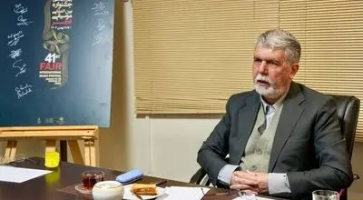 چرا جشنواره‌های فجر تعطیل نشد؟