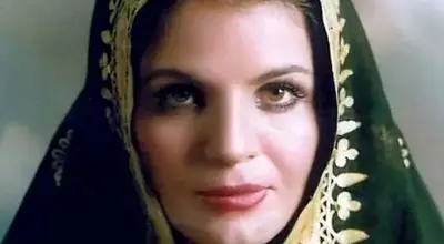 چهرۀ «ژیلا شاهانی» بازیگر سینمای قبل از انقلاب در 50 سالگی در کنار «جلال پیشواییان»