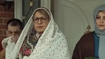 رضا عطاران با «خانم والده» در سینماها