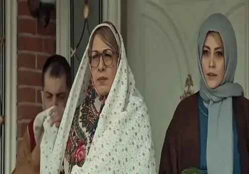 رضا عطاران با «خانم والده» در سینماها