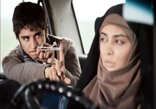عکس عاشقانه بازیگر سریال وضعیت سفید با دخترش
