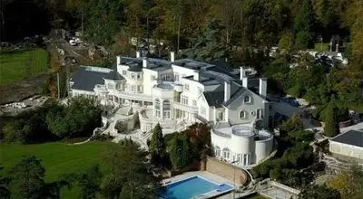 سفر به درون ویلاها و پنت‌هاوس‌های هنرمندان بزرگ دنیا+تصاویر